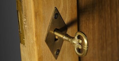 Tipos de cerraduras para puertas de madera